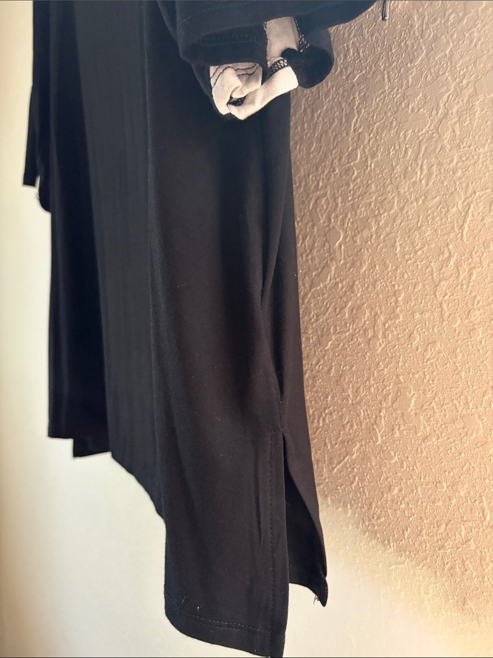 NWT Cable & Gauge Black Colorblock Statement Sleeve Top 2X - Picture 4 of 8